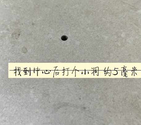 揭东瓷砖空鼓维修公司专业解答在瓷砖铺贴过程中，如果砂料搅拌不均匀，将会带来以下问题